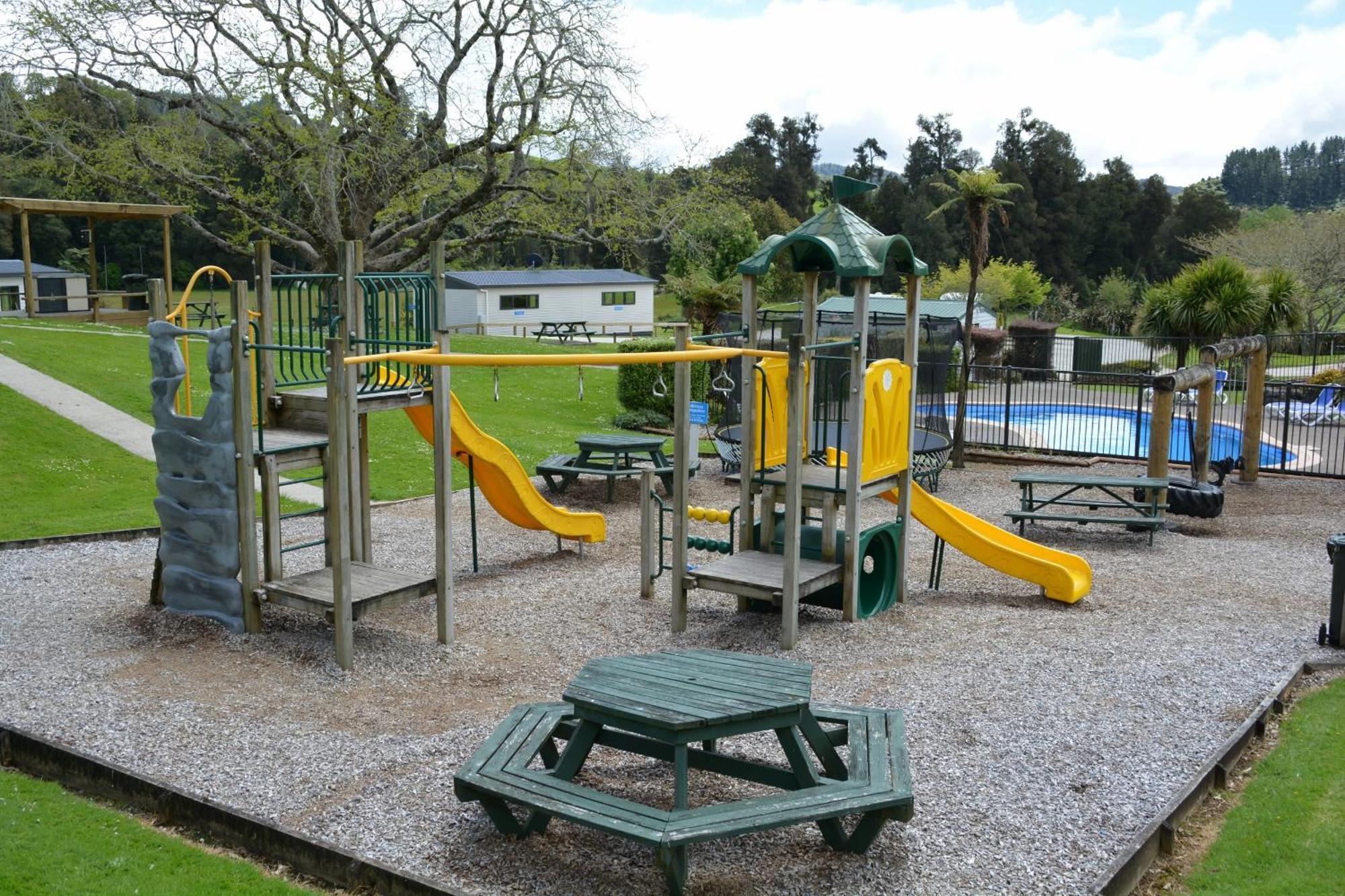Waitomo Top 10 Holiday Park Grottes de Waitomo Extérieur photo