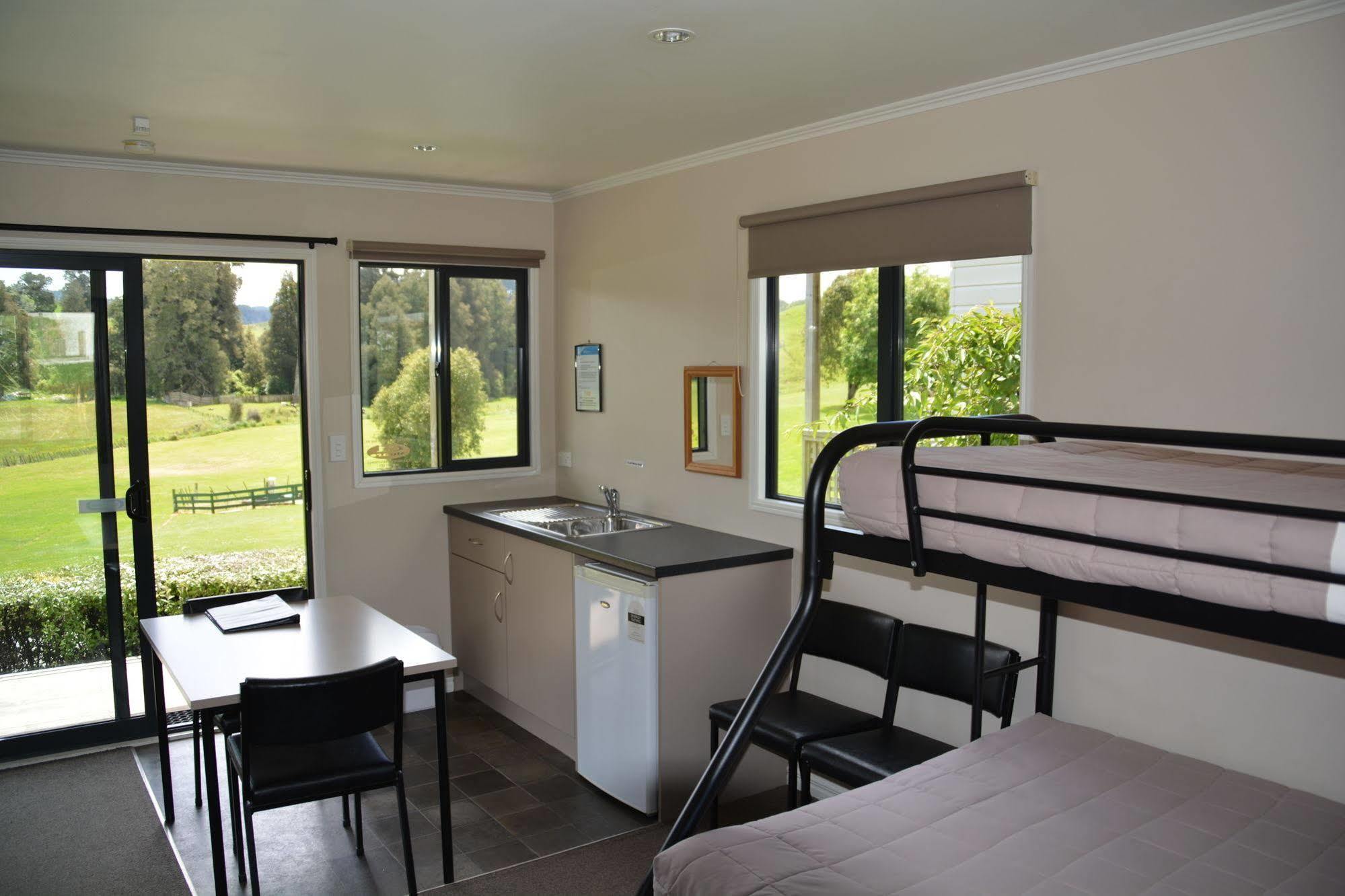 Waitomo Top 10 Holiday Park Grottes de Waitomo Extérieur photo