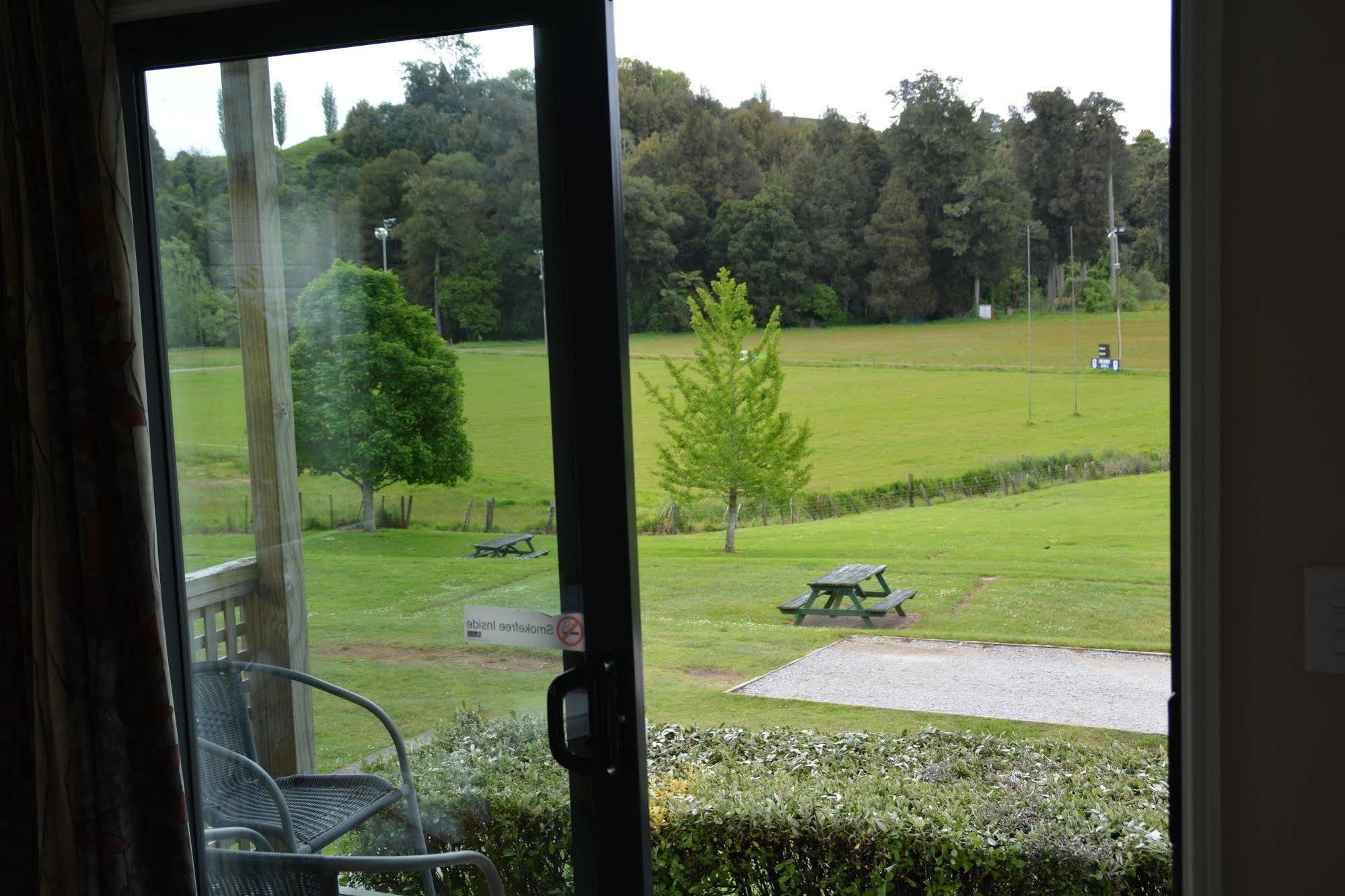 Waitomo Top 10 Holiday Park Grottes de Waitomo Extérieur photo