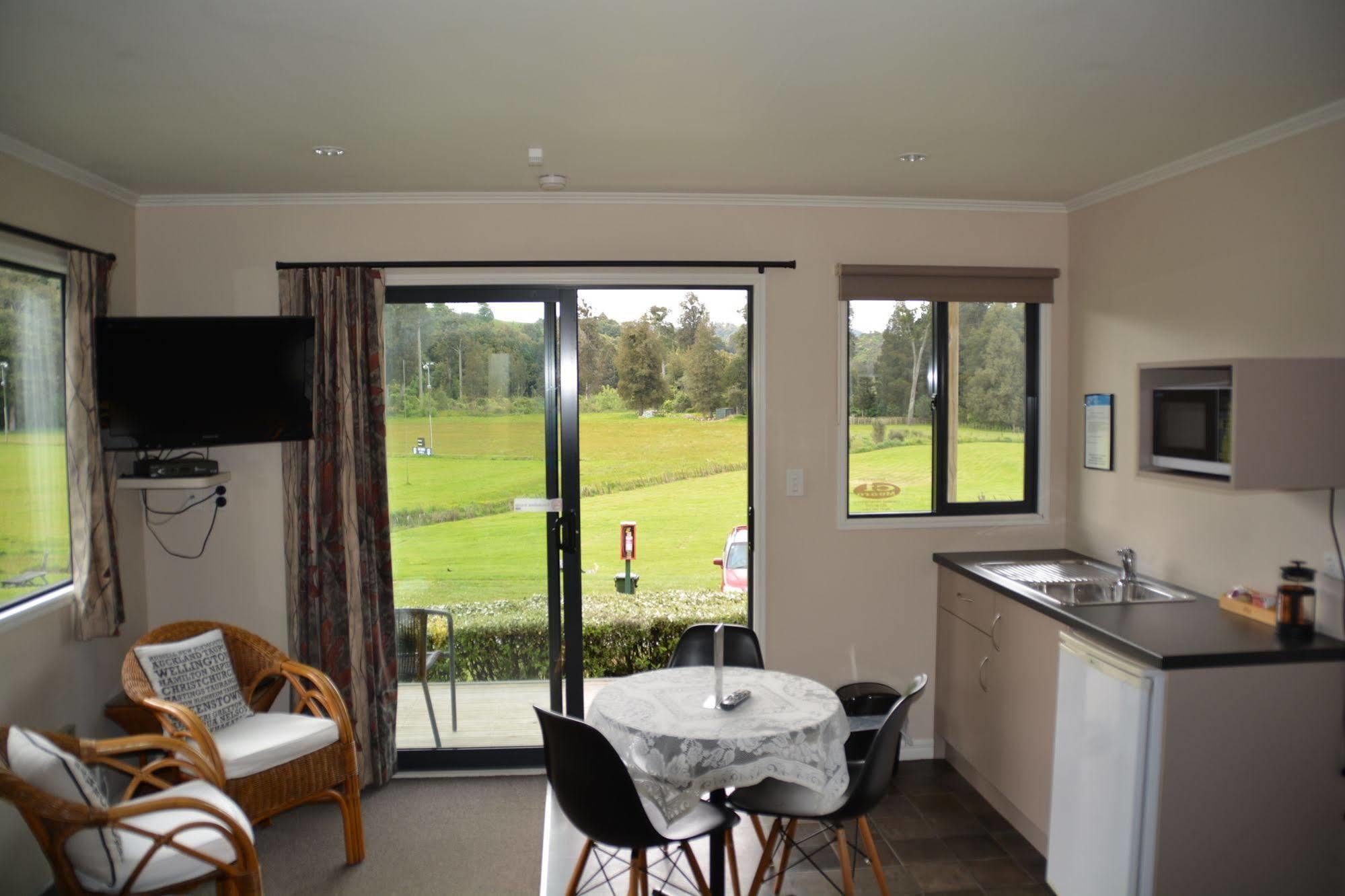 Waitomo Top 10 Holiday Park Grottes de Waitomo Extérieur photo